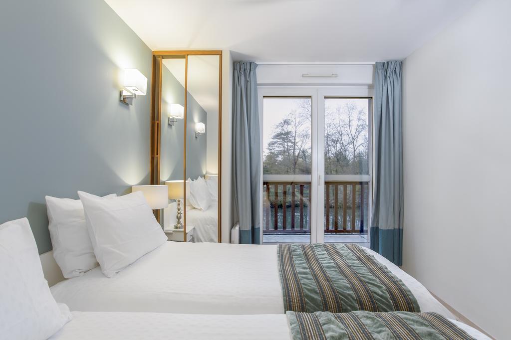 Aparthotel Karma Manoir Des Deux Amants Connelles Exterior foto