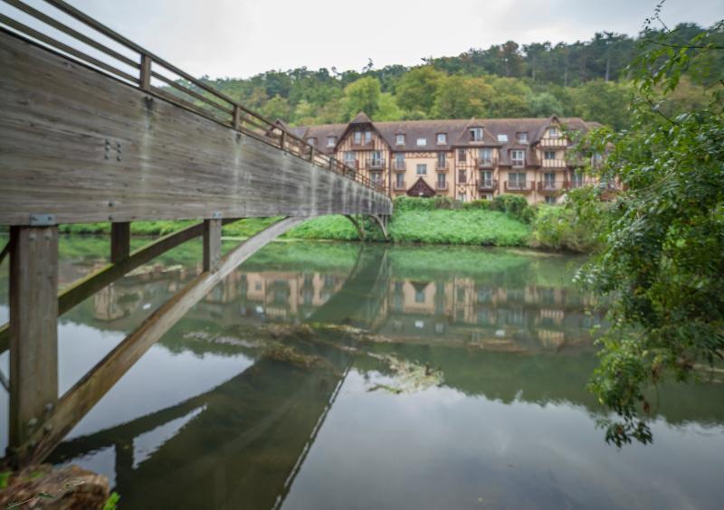 Aparthotel Karma Manoir Des Deux Amants Connelles Exterior foto