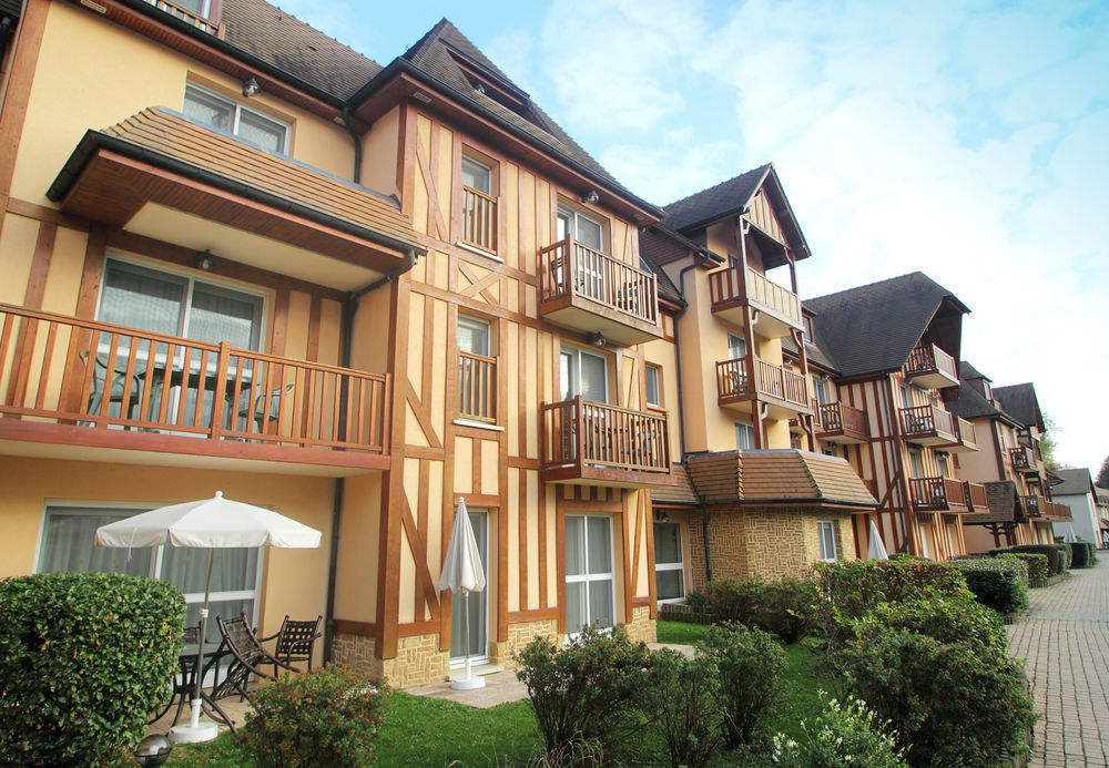 Aparthotel Karma Manoir Des Deux Amants Connelles Exterior foto