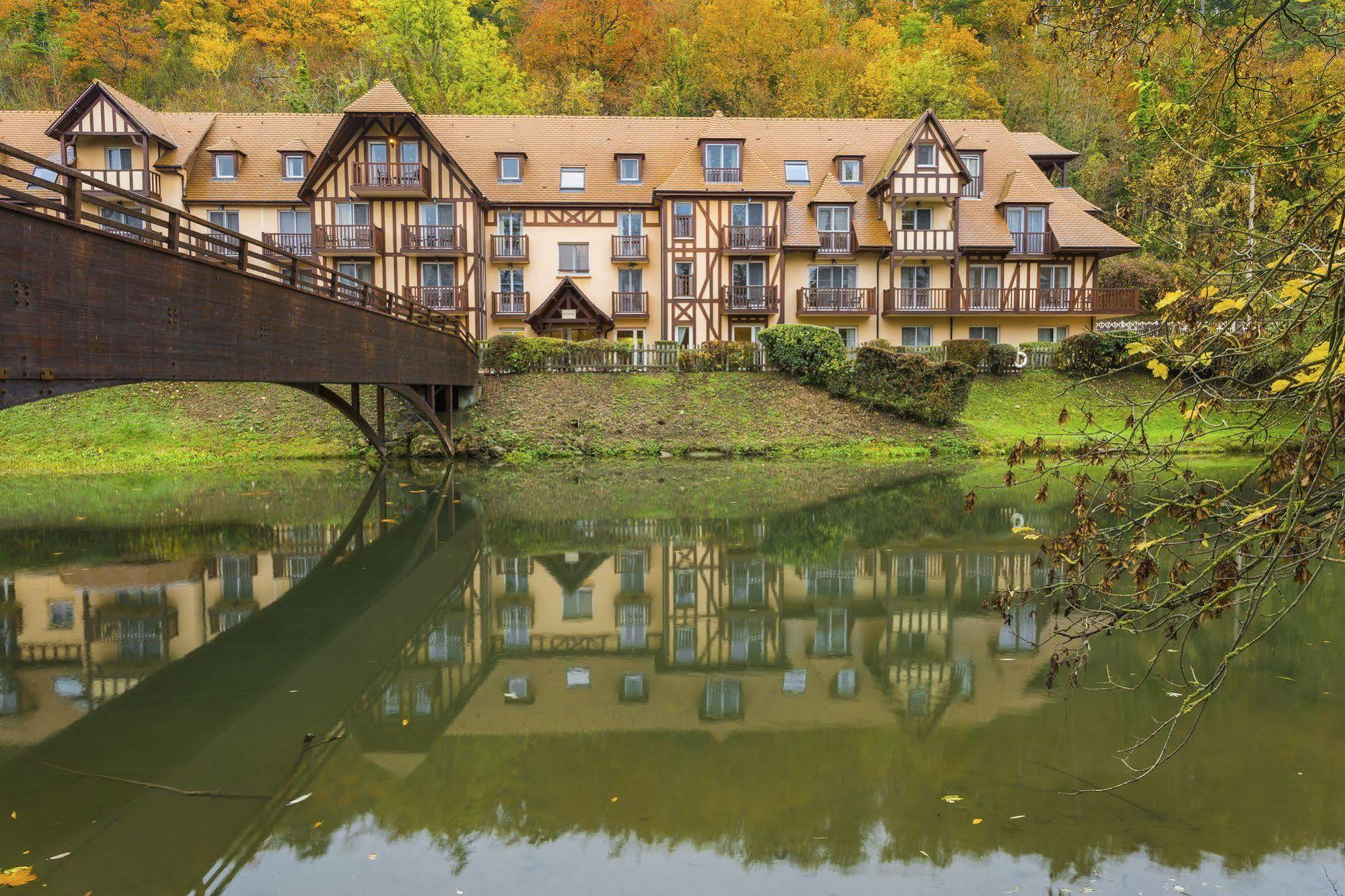 Aparthotel Karma Manoir Des Deux Amants Connelles Exterior foto