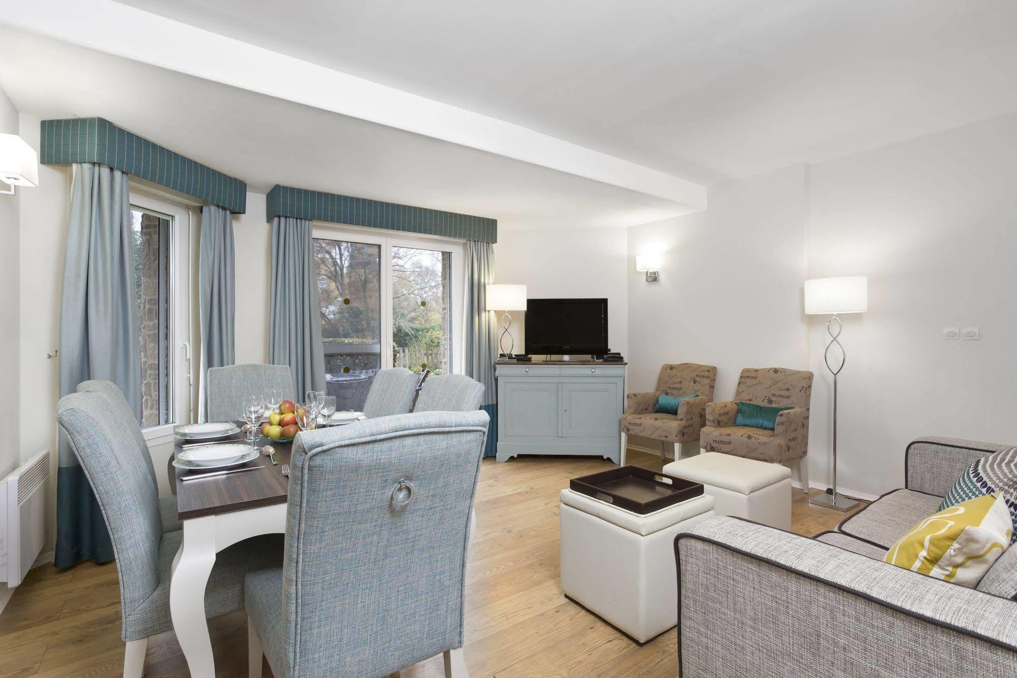 Aparthotel Karma Manoir Des Deux Amants Connelles Exterior foto