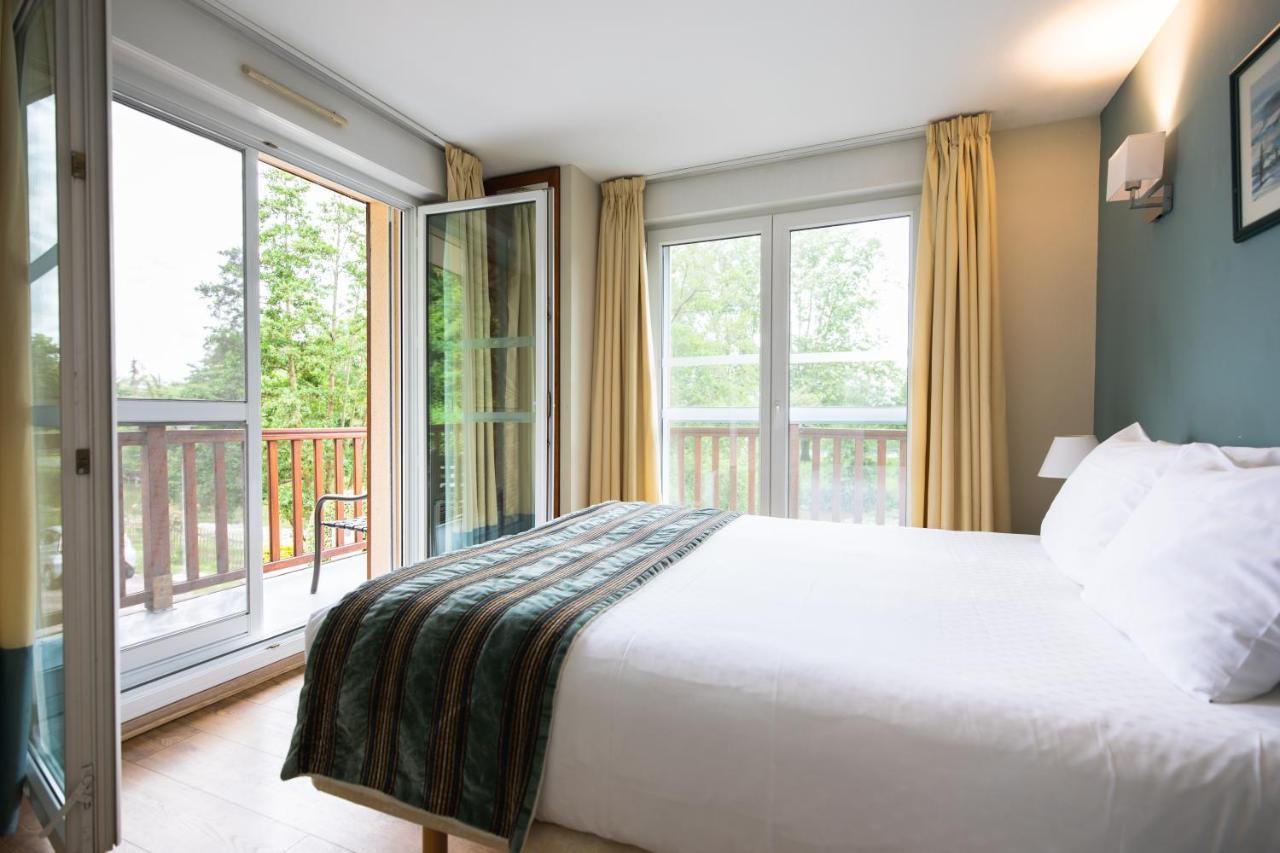 Aparthotel Karma Manoir Des Deux Amants Connelles Exterior foto